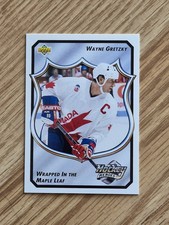 WAYNE GRETZKY, 1992-93 UD  HOCKEY HEROES #14 of 18, WRAPPED IN THE MAPLE LEAF