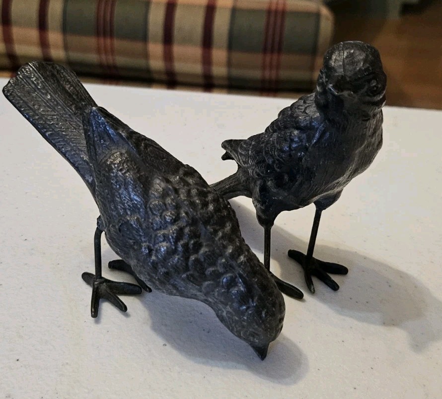 Малиновки Primitive Decorative Black Cast Iron