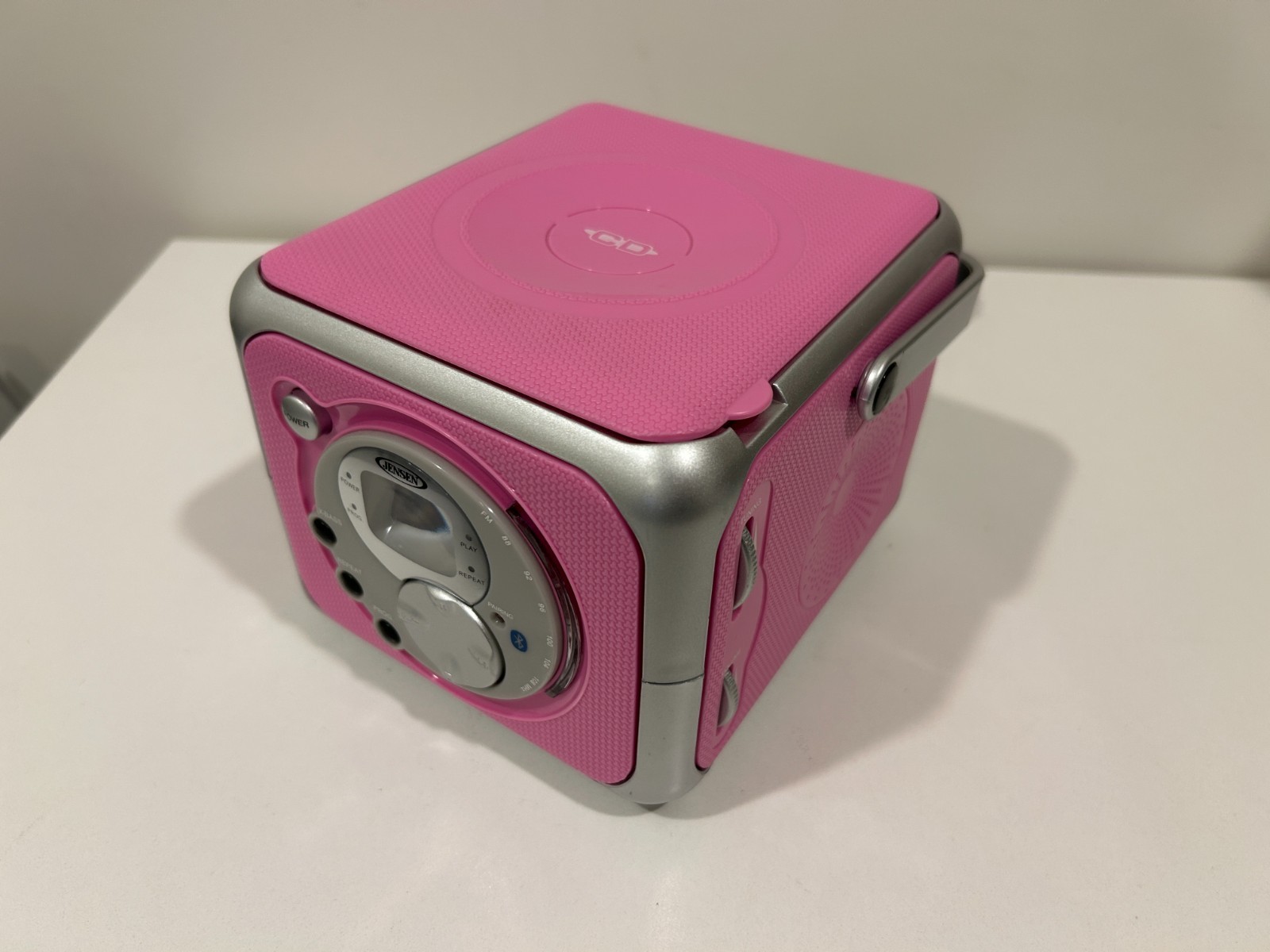 Fm Radio Bluetooth Portable Music System Pink Cd-555
