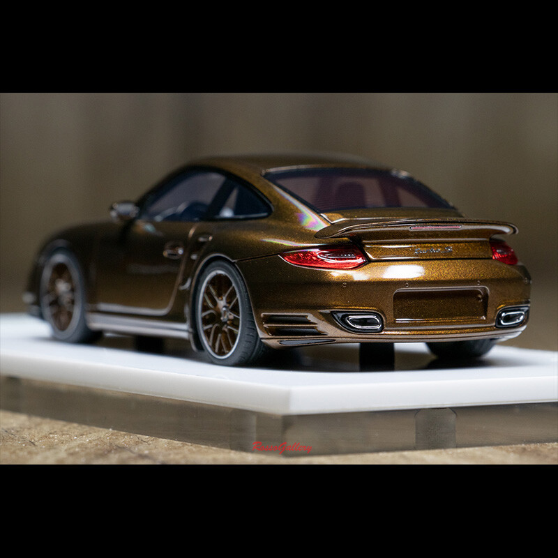 Make Up 1:43 Porsche 911 997.2 Turbo S 2011 Harz Diecast