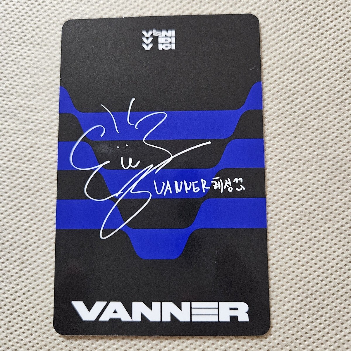 K-POP・アジア VANNER 1st Album: V VANNER 1ST MINI ALBUM VENI VIDI VICI - Kpop USA