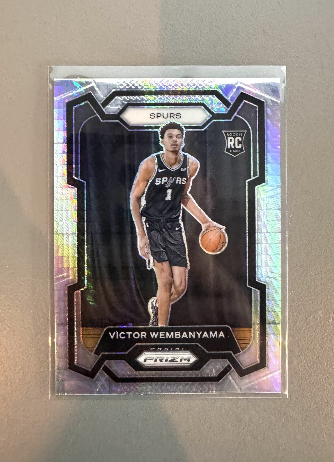 Victor Wembanyama 2023-24 Panini Prizm Hyper Prizm #136 RC
