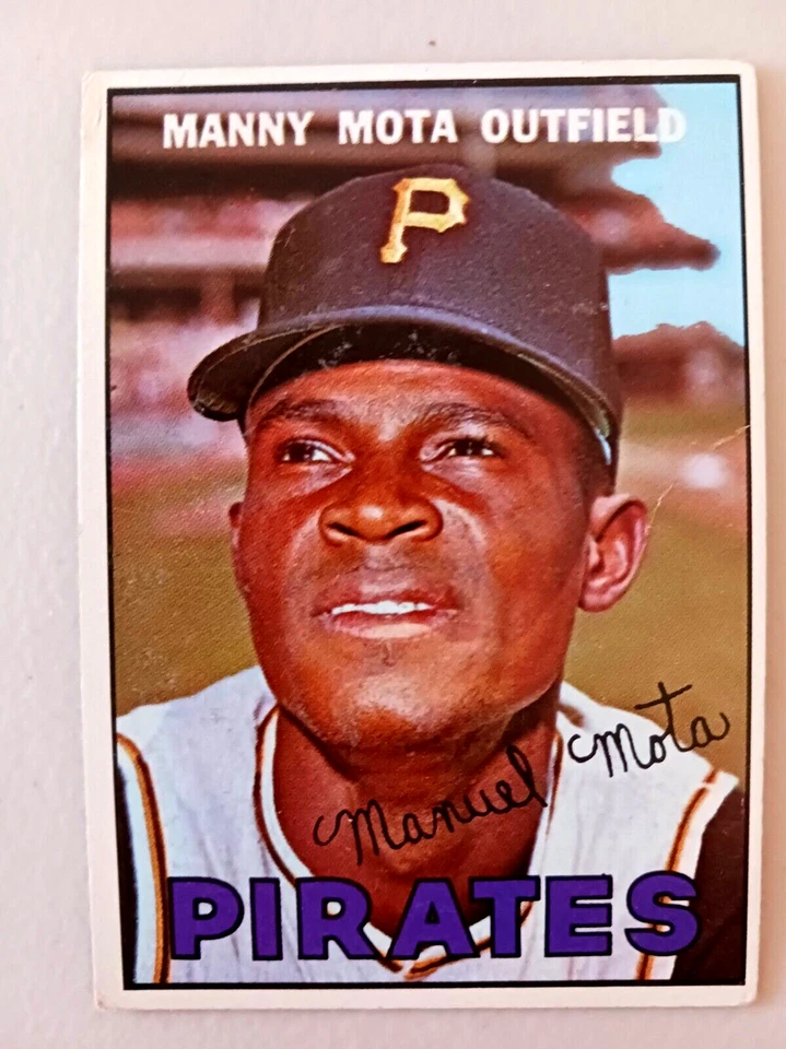 Lot of 1967 Topps Pittsburgh PIRATES  Vintage Baseball. MANNY MOTA,   ROY FACE - Image 3 of 4
