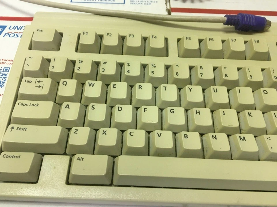 Packard Bell Keyboard Model 5130 Vintage Mechanical 90's PS/2 Connector - Image 2 of 4