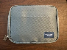 Vintage UNITED AIRLINES BusinessFirst TRAVEL Amenity KIT NEW SEALED