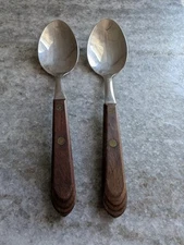 Washington Forge TOWN & COUNTRY Stainless Flatware Wood Handle Spoons Lot of 2