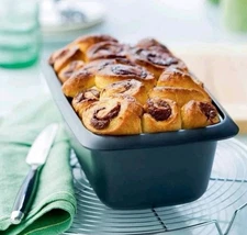 Tupperware Ultra Pro Bread/Roaster Loaf Pan 1.9 Qt & Cover Oven  Microwave NEW 