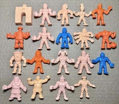Lot of 19 Bandai Reprint Reissue Kinnikuman Kinkeshi Keshi M.U.S.C.L.E. Figures