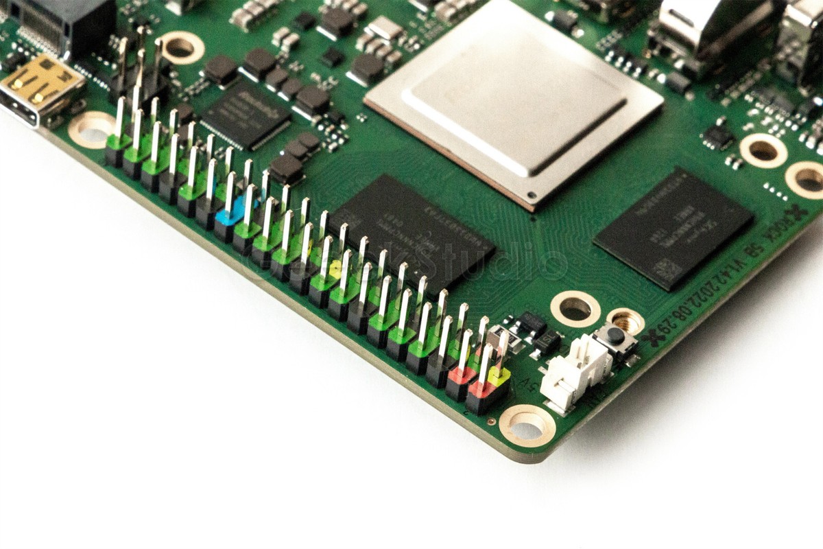 ROCK 5 Model B 8GB Single Board Computer Rockchip RK3588 Arm