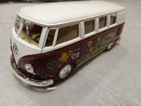 Vw Bus T1 Hippie Flower Power Weinrot Modelauto Ca.13,5Cm 1:32 RüCkzugmotor