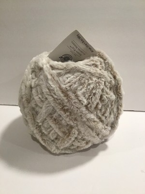 Loops & Threads Sherpa Fur Yarn Toffee 80.9 Yds 30oz 