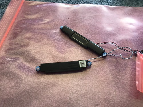JUEGO DE ALTAVOCES IZQUIERDO Y DERECHO DELL LATITUDE E7450 OEM, 754CD con tornillos - Imagen 2 de 3