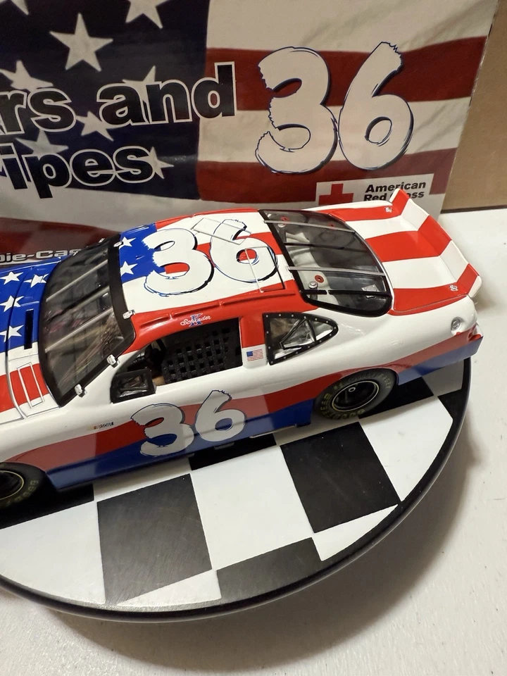 KEN SCHRADER #36 M&M’S STARS & STRIPES 2001 1/24 NASCAR DIECAST - Image 4 of 4