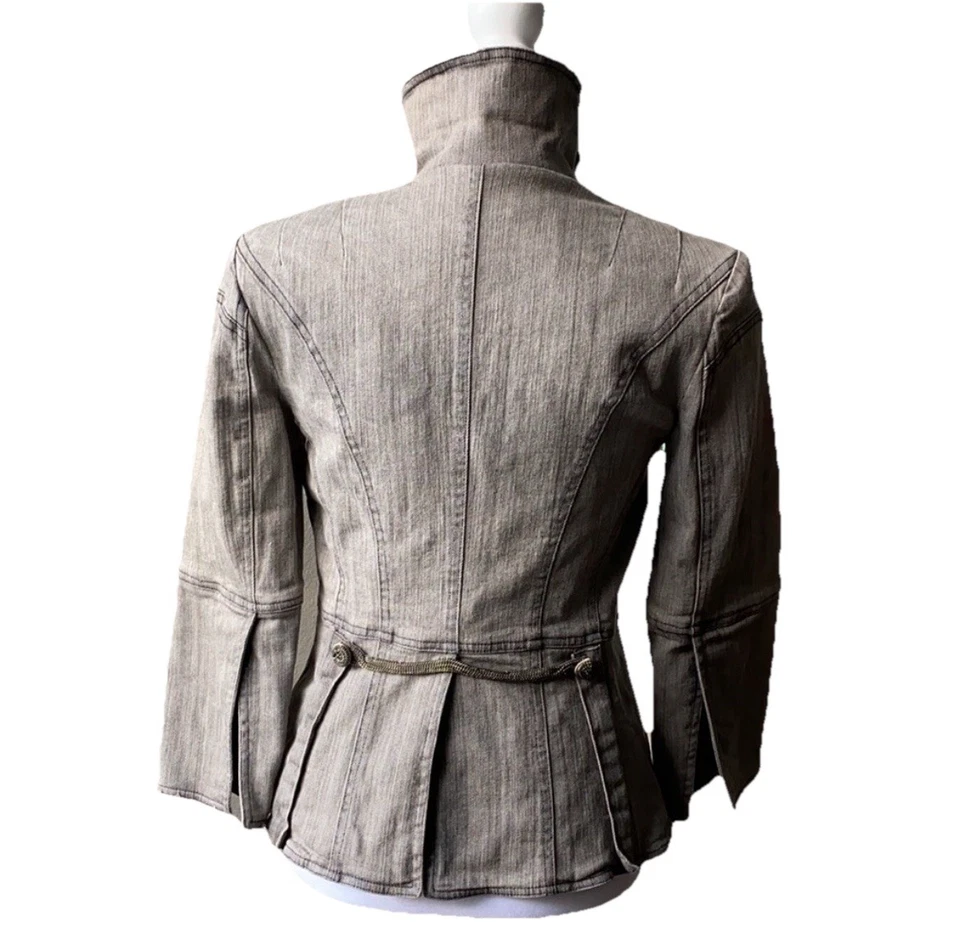 Chaqueta Jeans ALICE + OLIVIA Gris Estilo Militar Envejecido Talla M Foto 2 de 4