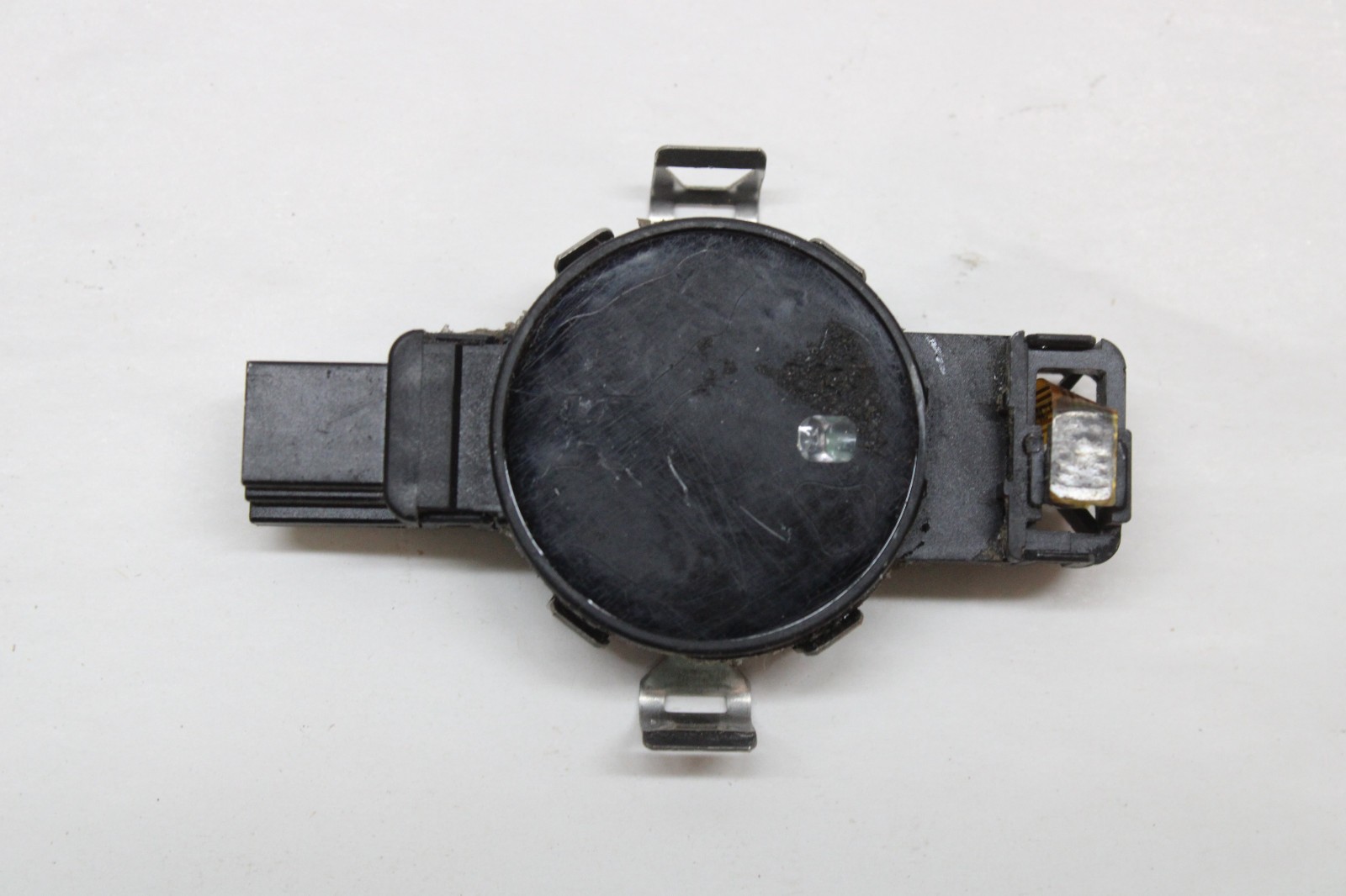 2022 MASERATI LEVANTE WINDSHIELD RAIN SENSOR 670105414 OEM 2017-2024