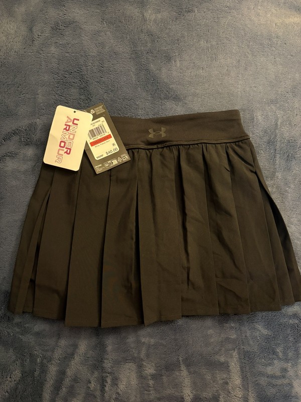 Under Armour Girl's Motion Pleated Skort, Black, Youth XS - NWT