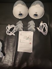 MOMCOZY M5 BREAST PUMP Double, I Never Used. Open Box