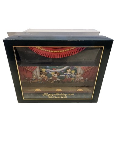 Disney Epoch Premier Edition ~ Mickey & Minnie Mouse World Class