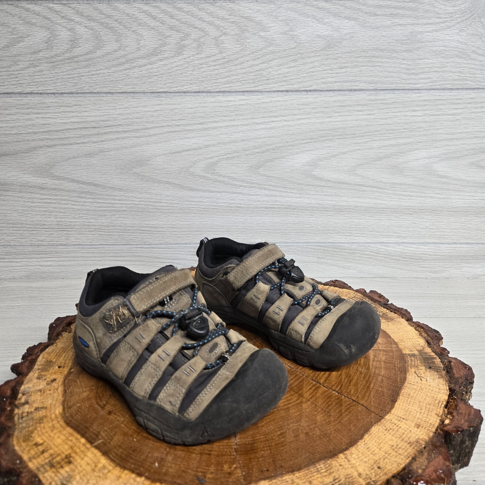 Scarpe da trekking Keen Little Kid taglia 13 Newport in pelle a rete marrone 1025506