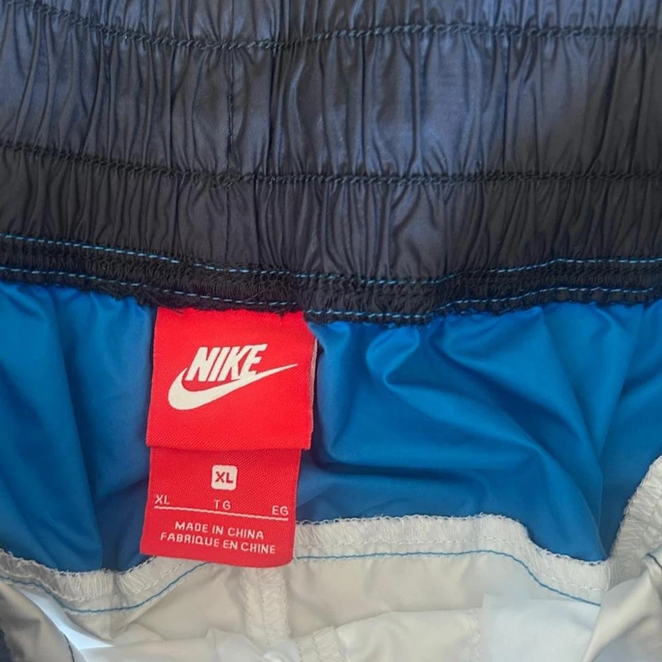 Pantalones deportivos ligeros vintage XL Nike años 90 amarillos Wind para niños  Foto 3 de 4