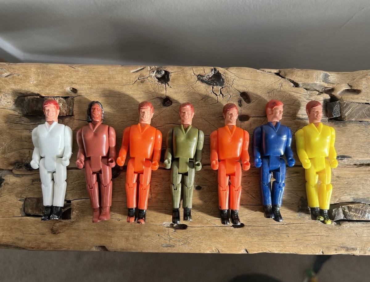 ANCIENNE FIGURINE EN PLASTIQUE MONOCHROME SOLDAT ANNEE 70-80 N°12 (6x4cm) - Games and toys