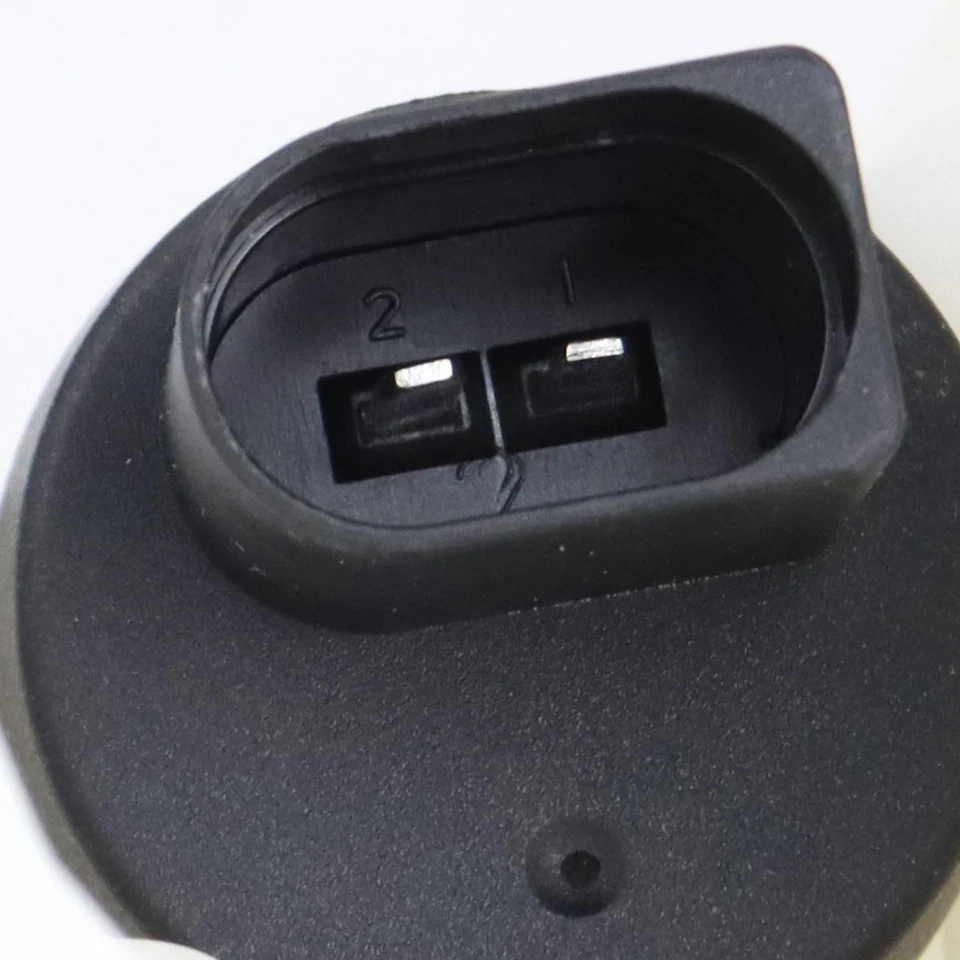 Depósito de lavadora de parabrisas para Chevrolet Colorado GMC Canyon 2015-2017 Foto 2 de 4