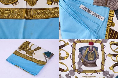 Hermes Carre 90 Silk 100 Scarf Grand Uniforme Uniform Pale