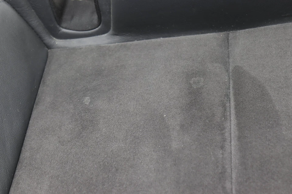 16-23 AUDI TT QUATTRO - REAR Lower SEAT Bottom Bench Cushion (Alcantara/Leather) - Image 4 of 4