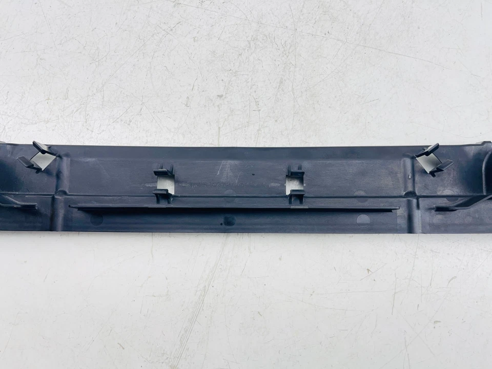 Оригинальная крышка вентилятора радиатора для Lexus CT200h 2011–2014 годов выпуска 16712-37060 - Изображение 4 из 4