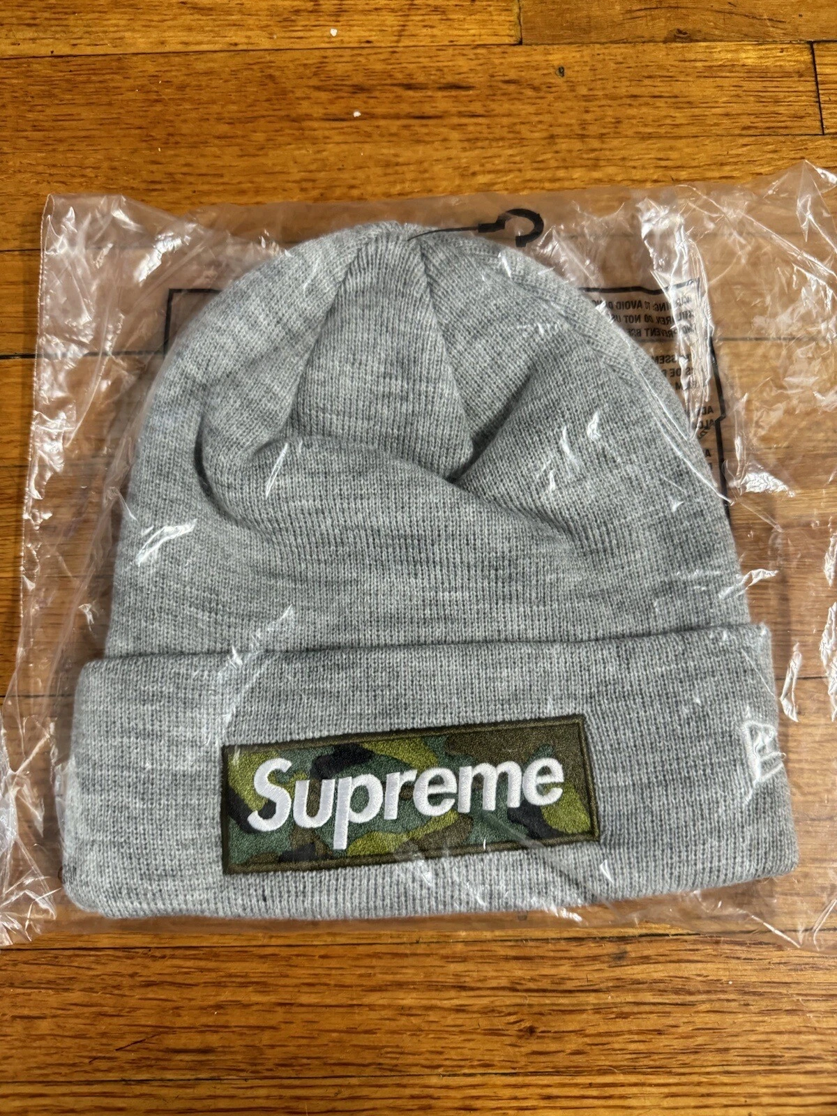 Supreme Box Logo Beanie 2023   FW23' nouvelle ère camouflage taille unique en main