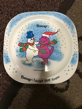 'BARNEY LOVES THE SNOW Childrens 8" Plate 1993
