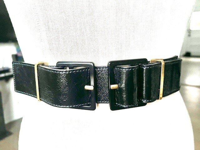 Authentic Yves Saint Laurent Belt Black Patent Leather Gold  display picture 1