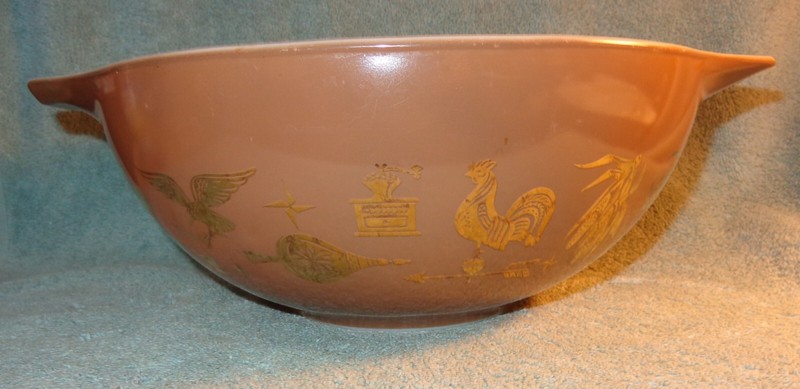VINTAGE BROWN PYREX EARLY AMERICAN CINDERELLA NESTING MIXING BOWL 4 QT #444 USA