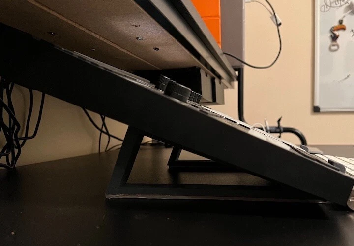 Custom Angled Display Stand for Native Instruments Maschine MK3 (22.5 degrees) - Image 3 of 4