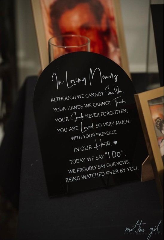 Wedding Sign (Memory Table)