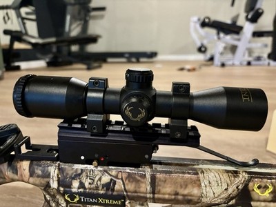 TenPoint 50 Yd Multi line Black Scope. Great Condition.