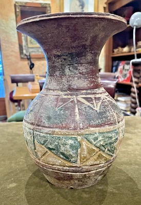 Vase en terre cuite à col évasé - Photo 1/4