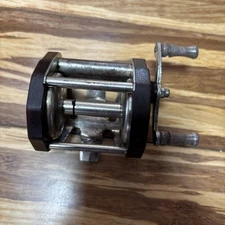 Vintage Bait Casting Reel USA / JC Higgins?