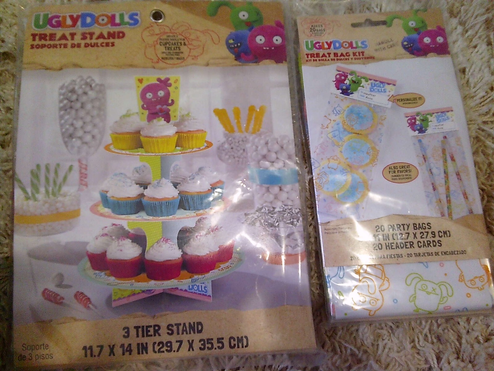 Birthday Party Supplies Treat Bag Kit & 3 Tier Cupcake Stand