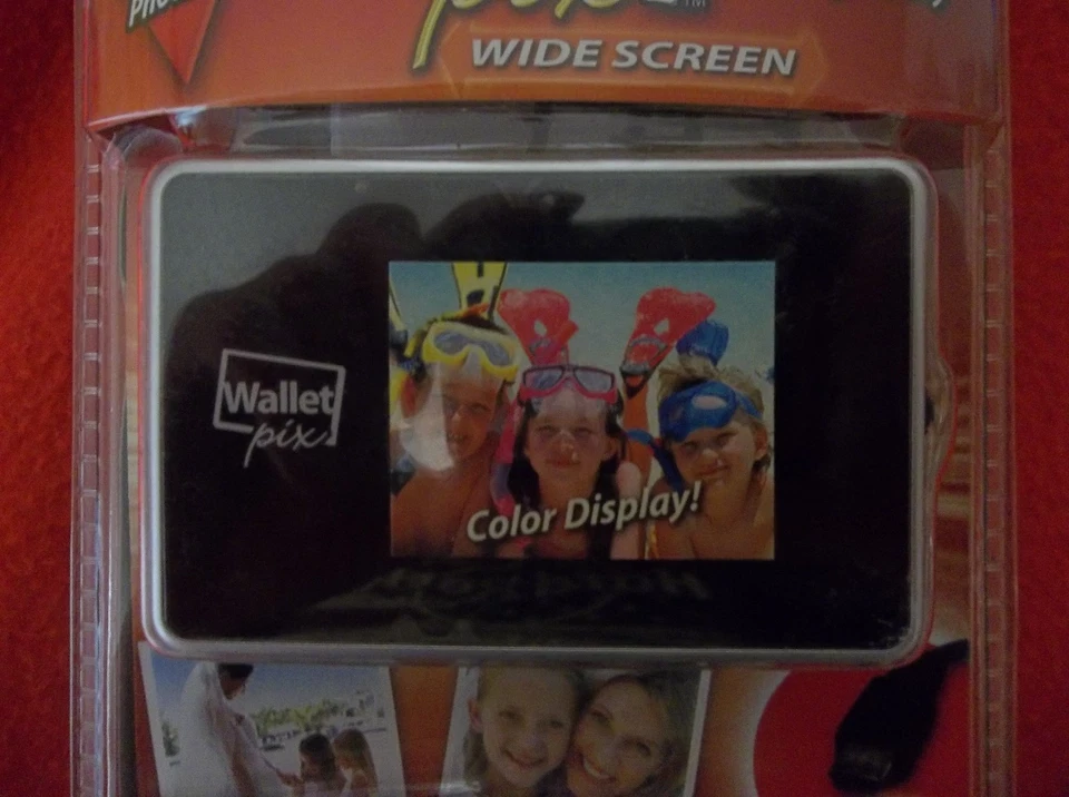 Digital Photo Album Credit Card Size Carry 100 Of Your Favorite Photos with You! - Image 2 of 3