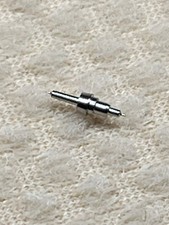 WALTHAM 18 SIZE POCKET WATCH 1703 BALANCE STAFF PIVOT 10