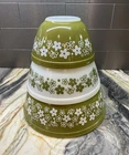 Pyrex Spring Blossom Crazy Daisy Set of 3 Mixing Bowls 401, 402, 403 Vintage
