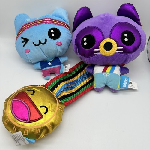 Bark Box Team Bark Baskit Rocco Socco Ball Plush Squeak Flip Reveal Med Dog Toys