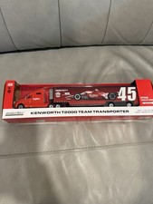NEW Greenlight HyVee Indycar  Kenworth T2000 Team Transporter 1:64 Diecast NIB