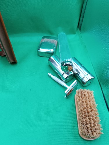 Juego de aseo original Segunda Guerra Mundial. - Imagen 14 de 20