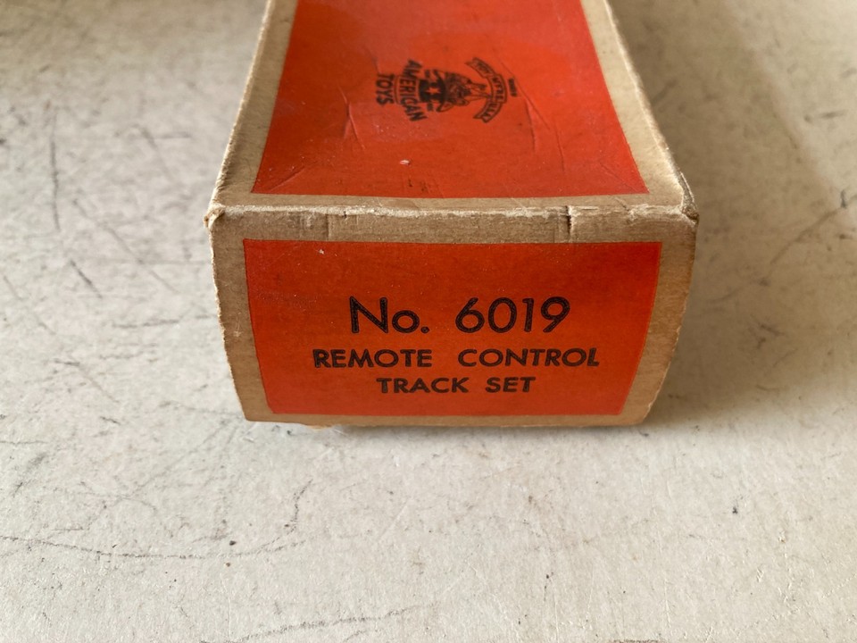 Vintage Lionel #37 Super O Uncoupling Track Set With 90 Controller & Instructions 13 thumbnail image