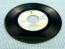 LINDA RONSTADT - It's So Easy / Lo Siento My Vida - NEAR MINT 1976 Canada Press