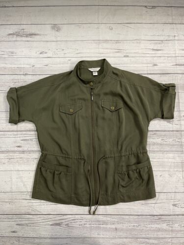 Christopher And Banks Petite Short Sleeve Army Gre