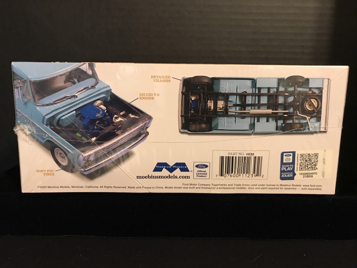 MOEBIUS 1239 1967 FORD F-100 SERVICE BED PICKUP TRUCK MODEL