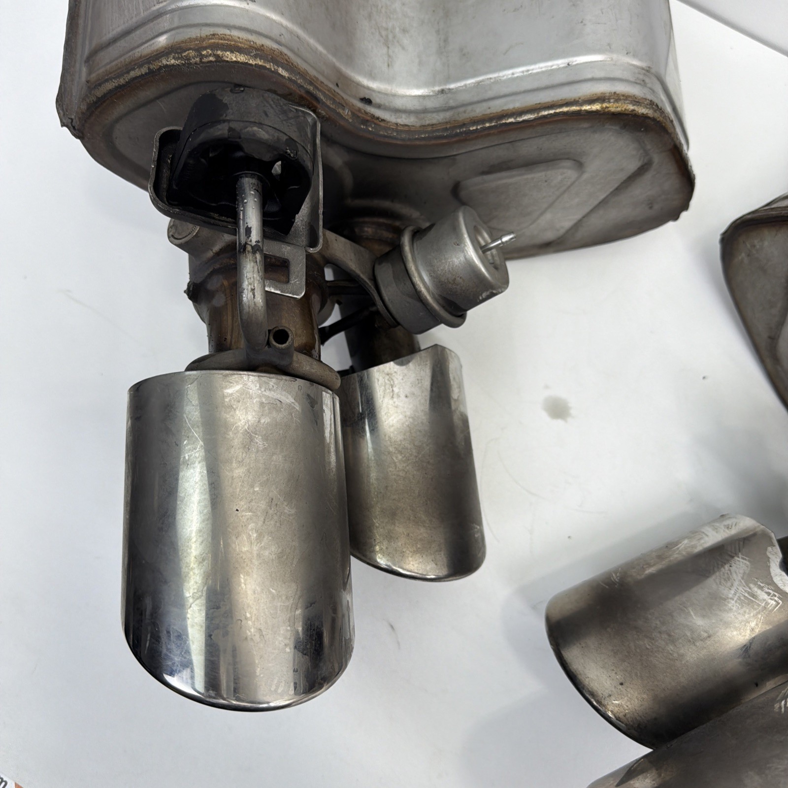 🟢2014 - 2021 Maserati Ghibli Rear Right & Left Exhaust Muffler Tip OEM🟢